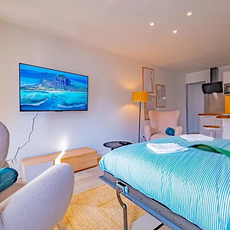 Les Du Palais Des Expositions Apartment *