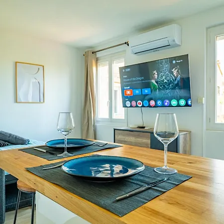 Les Du Palais Des Expositions Apartment